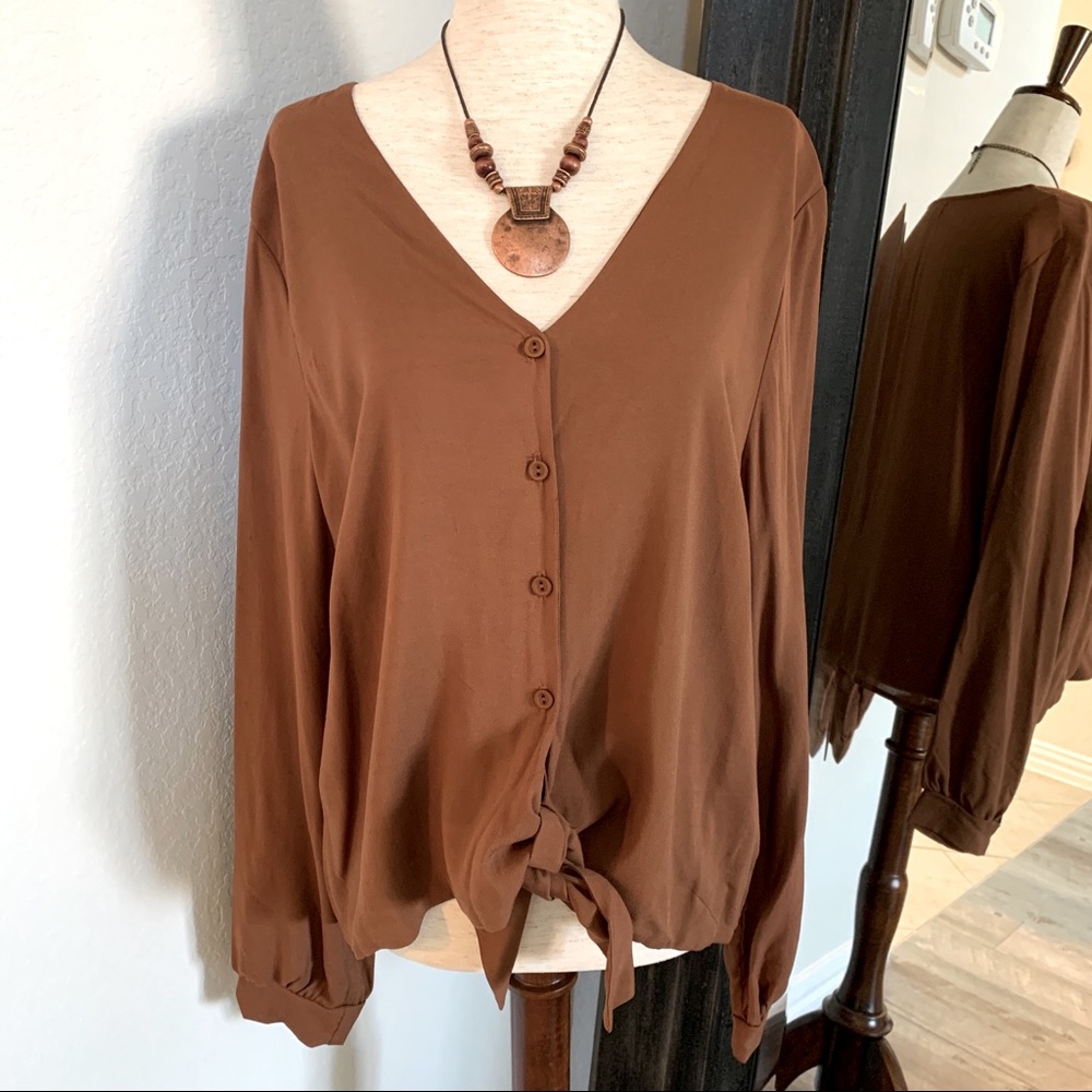 Love Sadie Women’s Tie Blouse